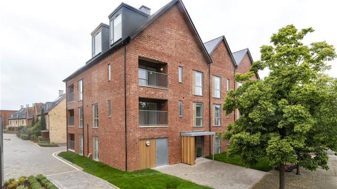 Image of External (4)