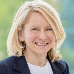 Image of Dr Kathryn Chapman headshot_Square